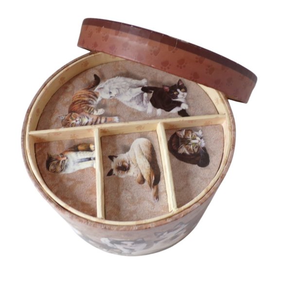 Cat's Cardboard Storage Boxes Set of Four Different Sizes    3260 - Picture 9 of 11